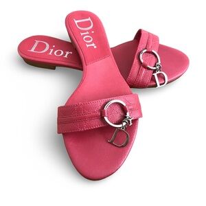 Dior vintage mid 2000s charm hot pink slide. Size 37.5. Like new!